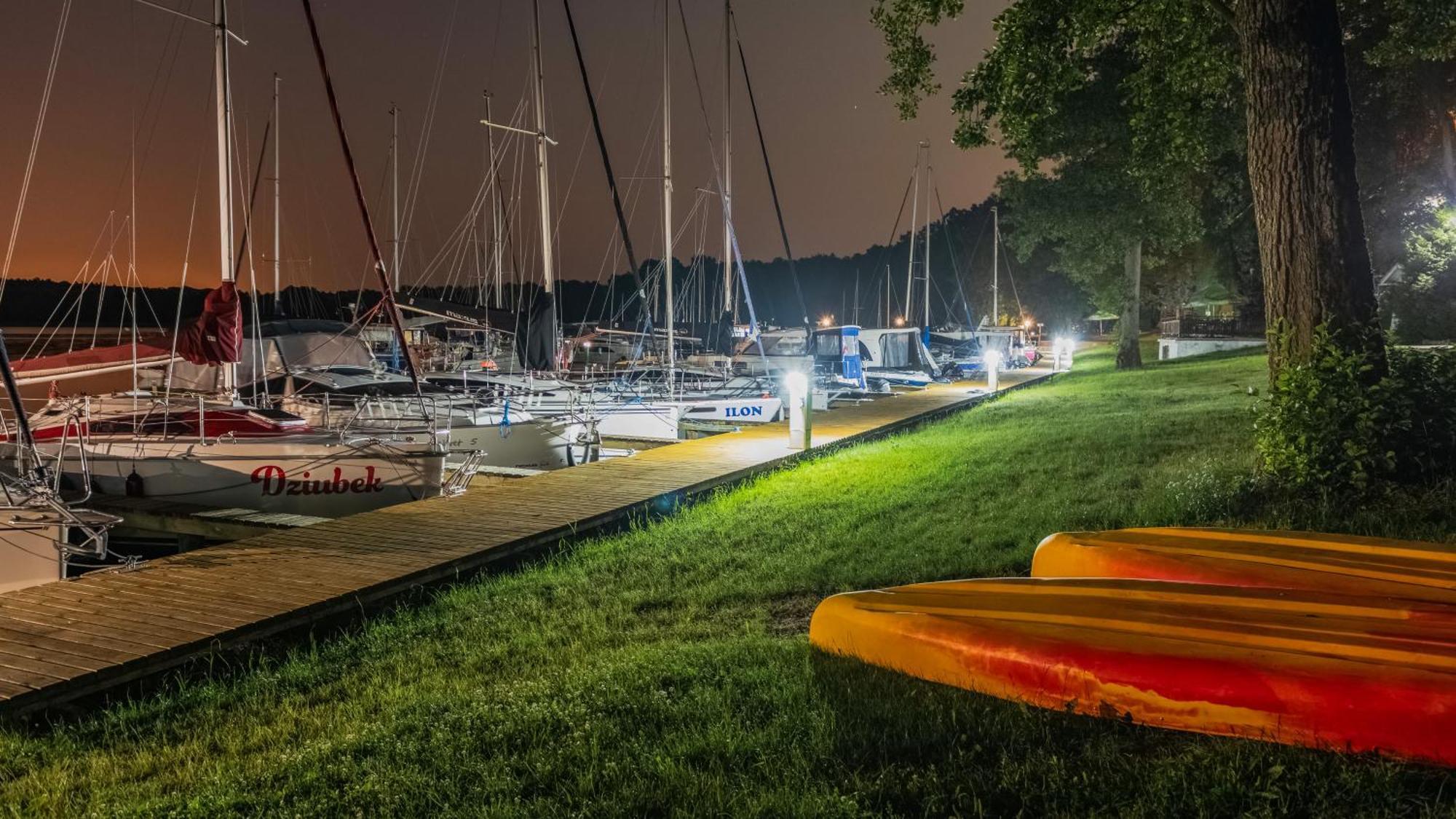 Labedzi Ostrow Osrodek Wypoczynkowy Hotel Piekna Gora Buitenkant foto